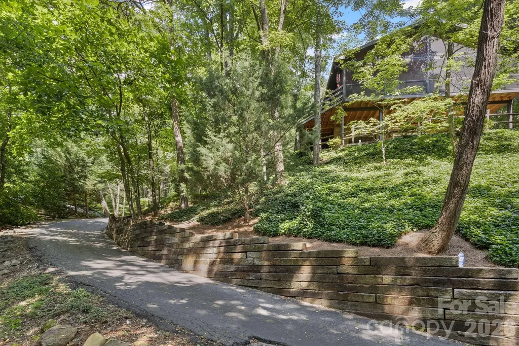 56 Cardinal Circle Tryon NC 28782