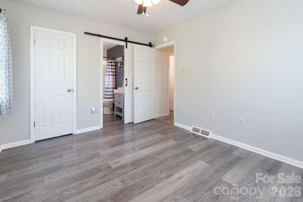 30 Compton Drive Asheville NC 28806