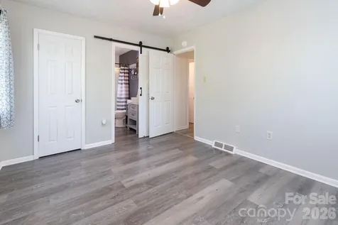 30 Compton Drive Asheville NC 28806