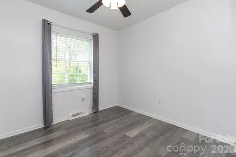 30 Compton Drive Asheville NC 28806