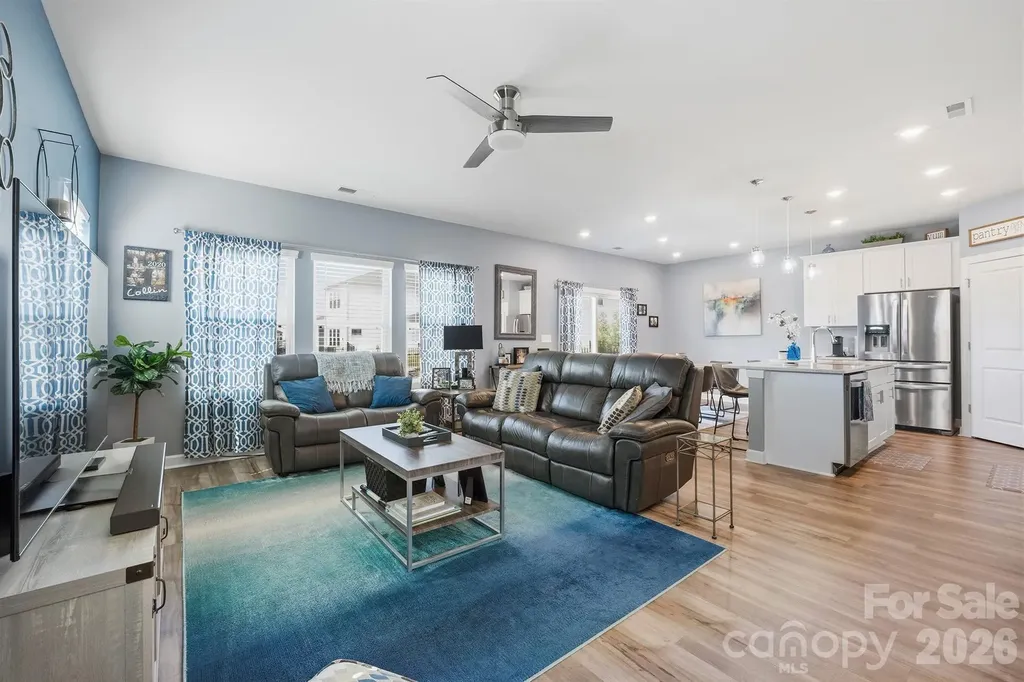 2010 Red Ash Drive Charlotte NC 28215