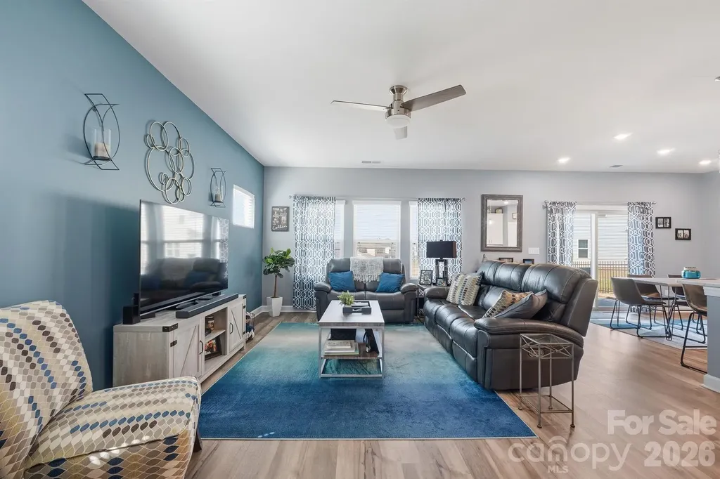 2010 Red Ash Drive Charlotte NC 28215