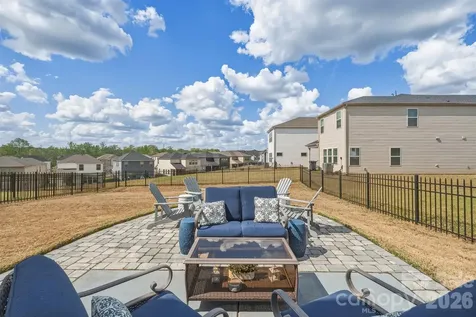 2010 Red Ash Drive Charlotte NC 28215