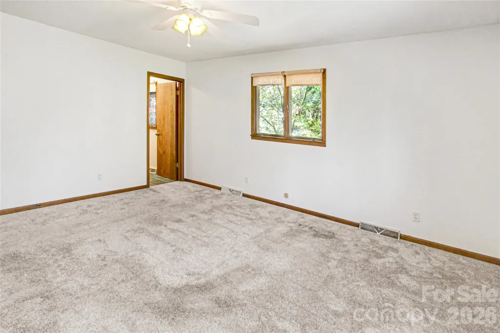 540 Chickadee Lane Brevard NC 28712