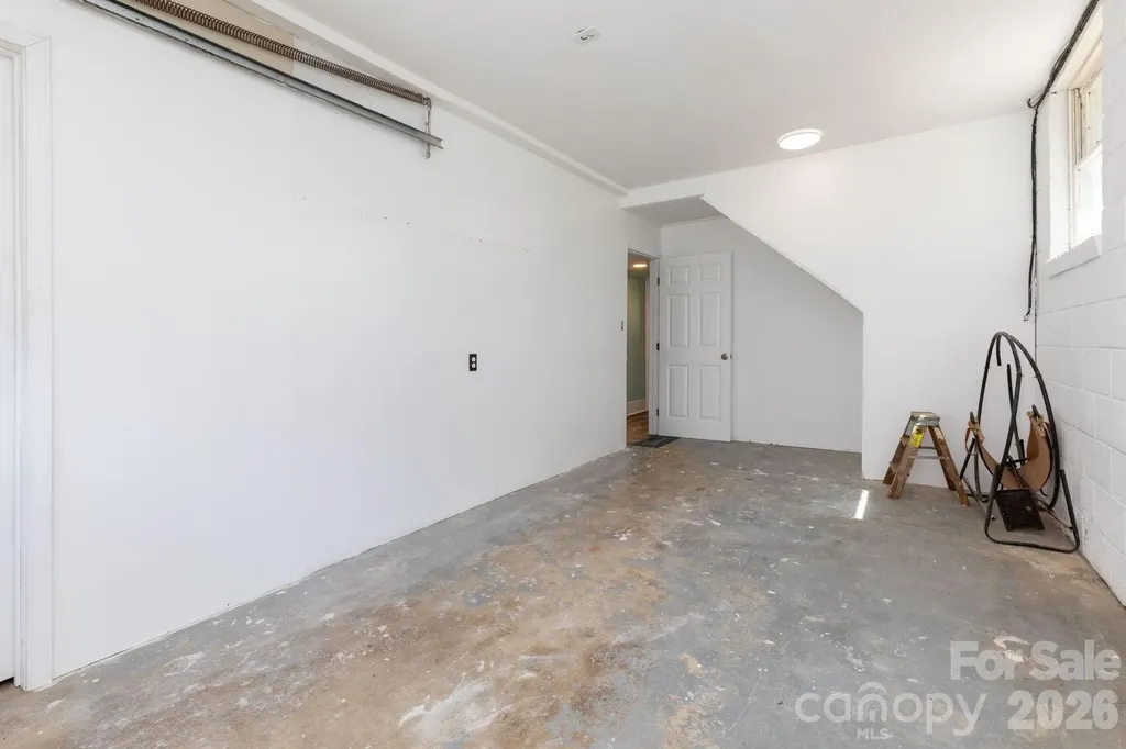 4755 Us 23 Highway Mars Hill NC 28754