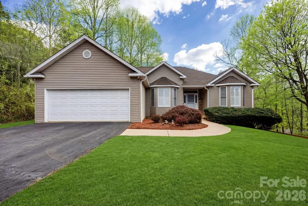 403 Canonero Drive Fairview NC 28730