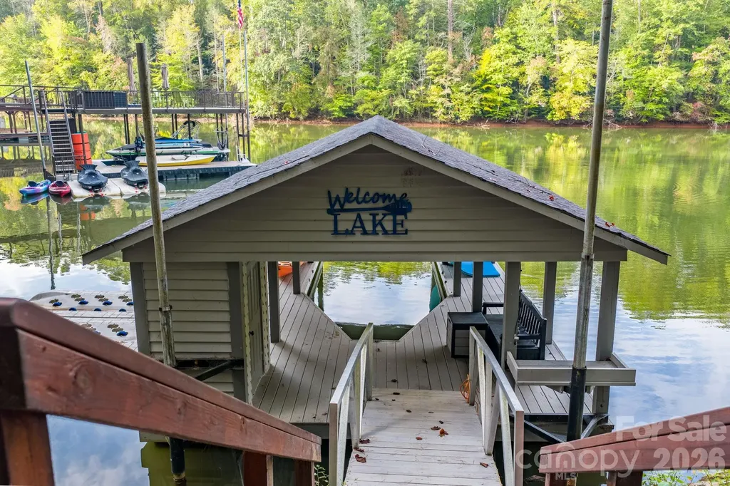 503 Larkhaven Drive Nebo NC 28761