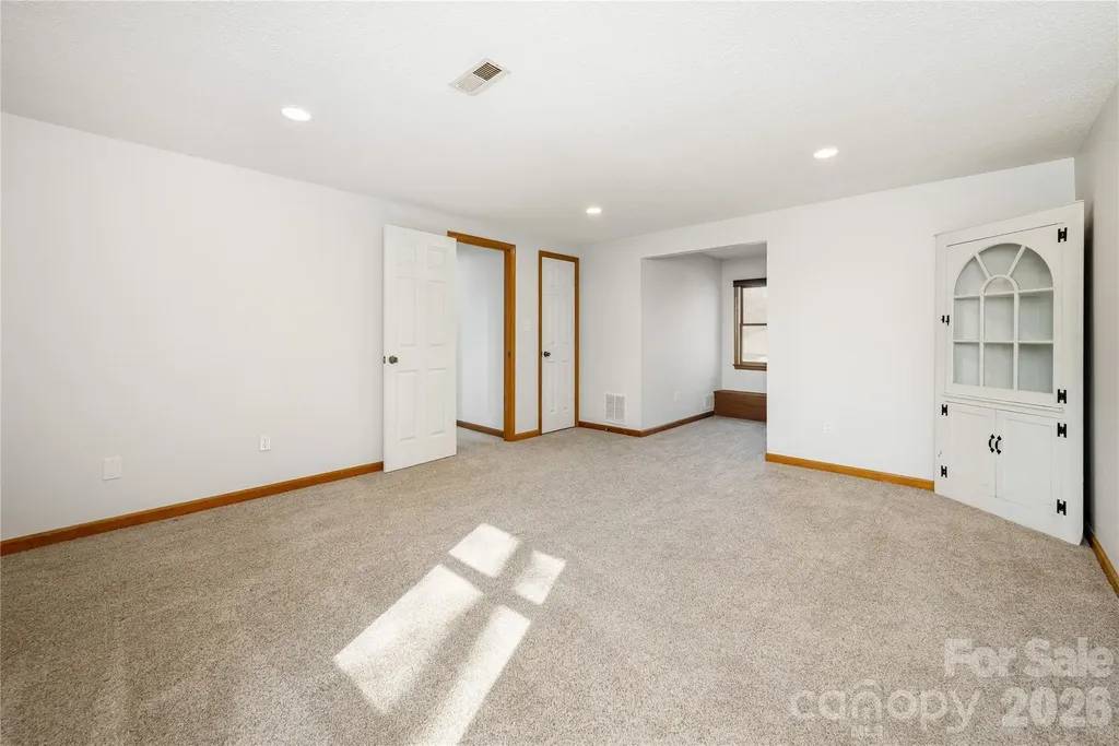 9 Justin Drive Etowah NC 28729