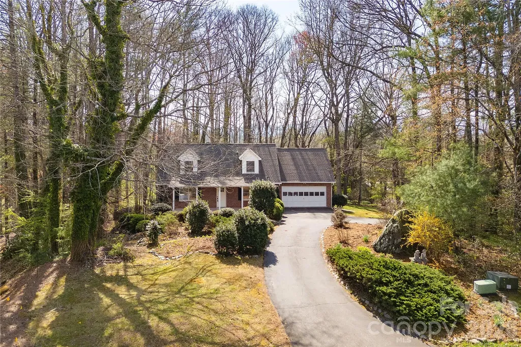 9 Justin Drive Etowah NC 28729