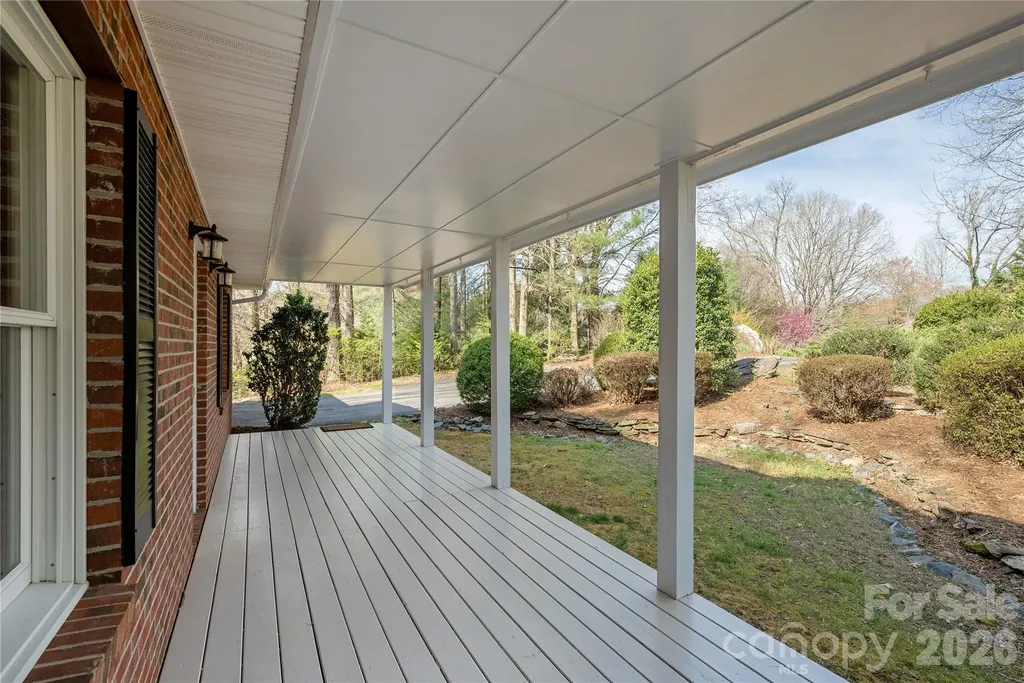 9 Justin Drive Etowah NC 28729