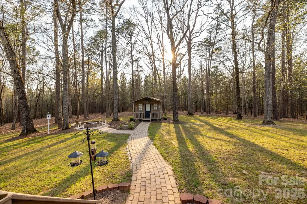 692 Capelsie Road Candor NC 27229
