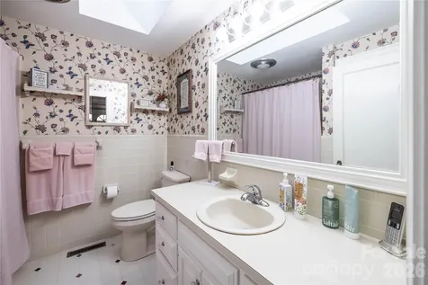 692 Capelsie Road Candor NC 27229