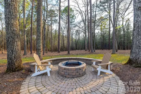 692 Capelsie Road Candor NC 27229