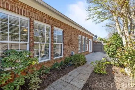 412 Eberle Way Matthews NC 28105