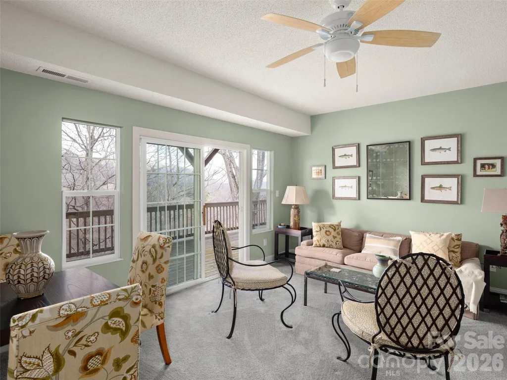 109 Poppy Lane Asheville NC 28803