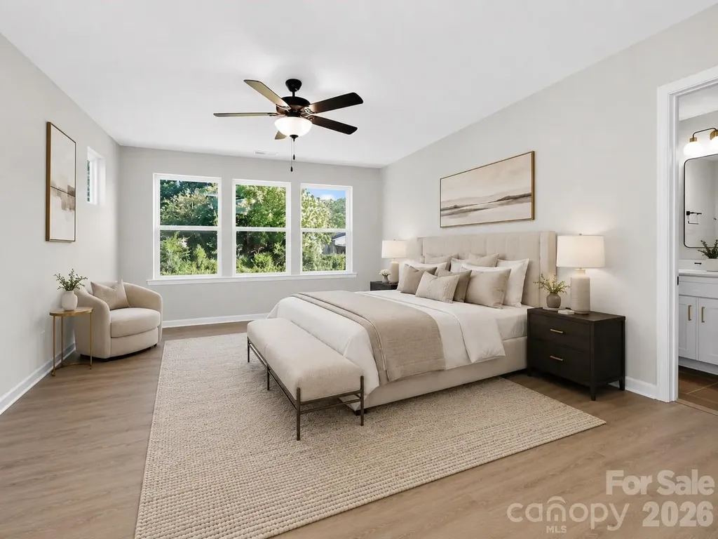 341 N Hoskins Road Charlotte NC 28216