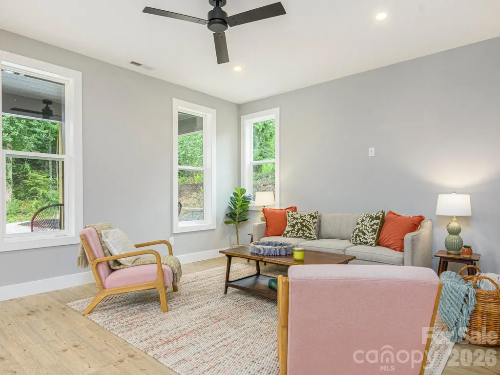112 Shady Oak Drive Asheville NC 28803