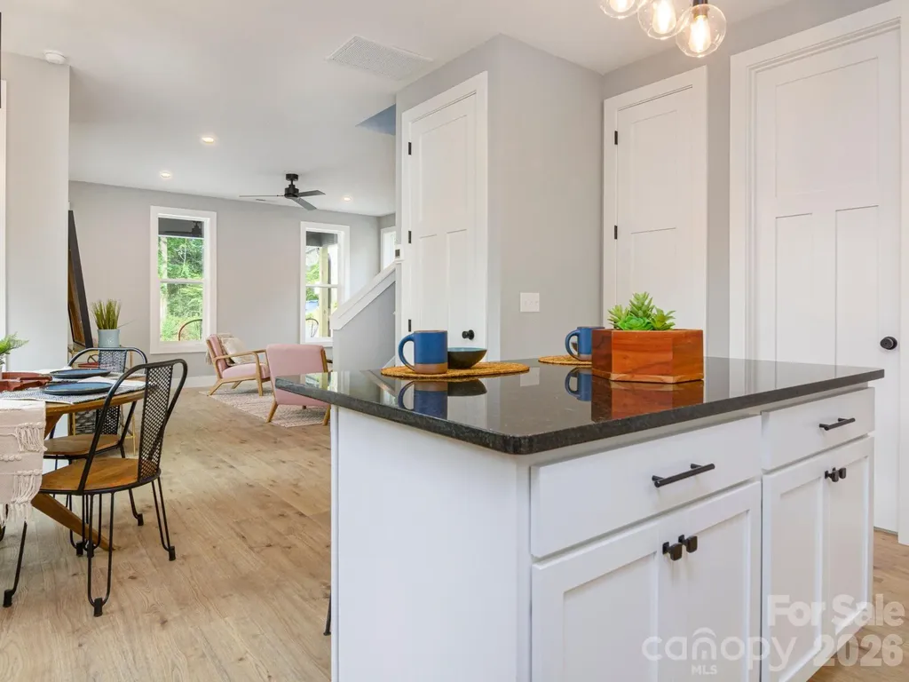 112 Shady Oak Drive Asheville NC 28803