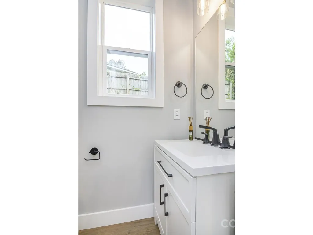 112 Shady Oak Drive Asheville NC 28803