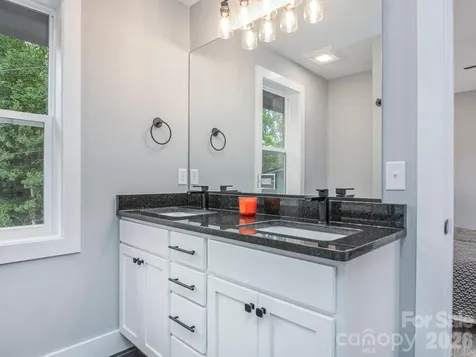 112 Shady Oak Drive Asheville NC 28803