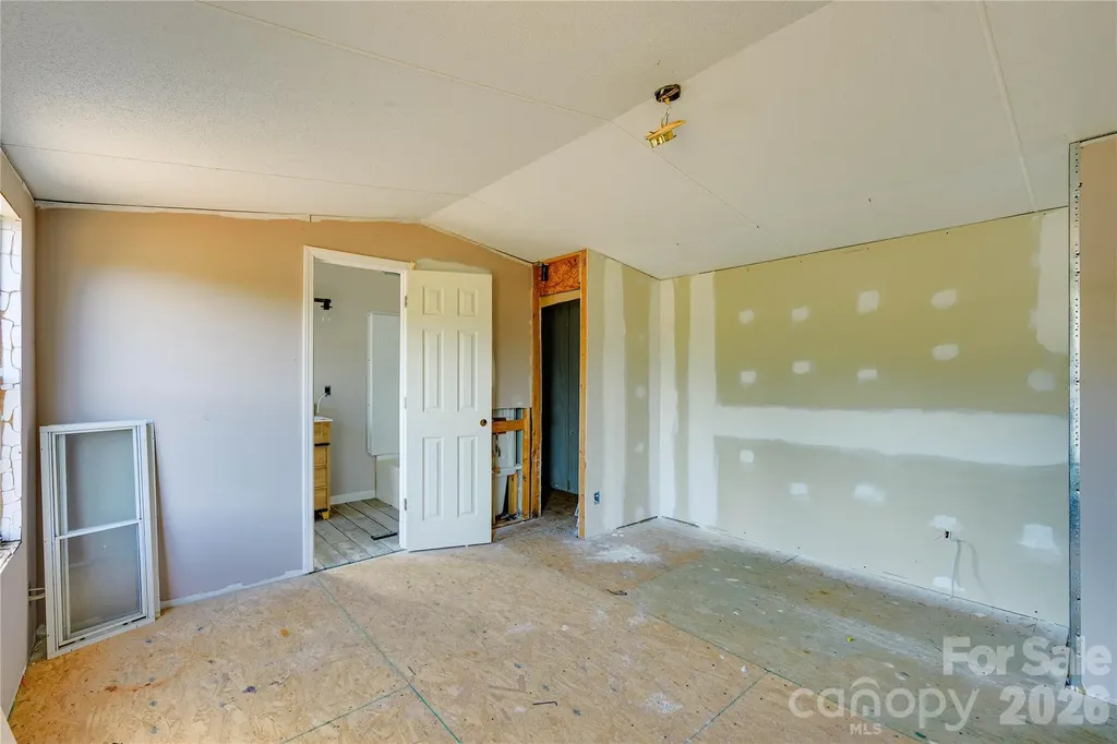 143 W Forest View Lane Mooresboro NC 28114
