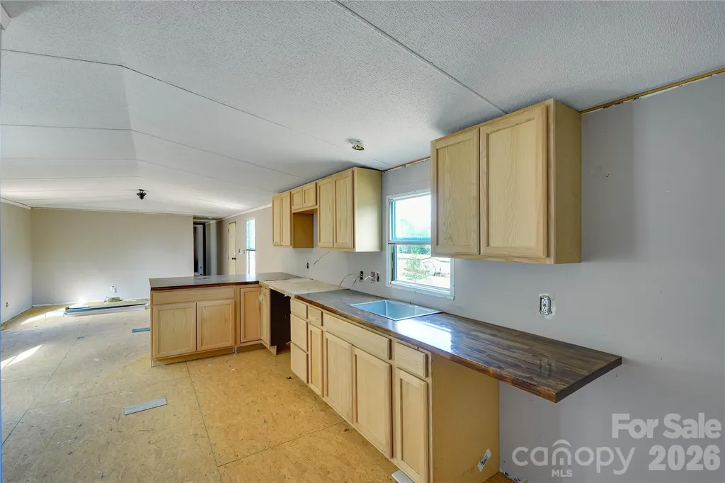 143 W Forest View Lane Mooresboro NC 28114