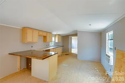 143 W Forest View Lane Mooresboro NC 28114