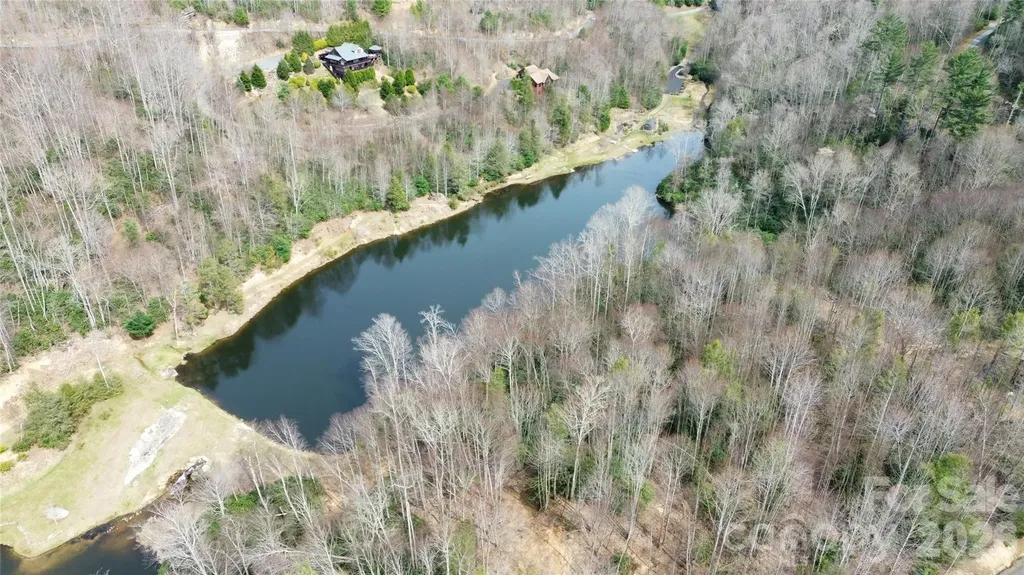 0000 Woodlake Loop Road Elk Park NC 28622