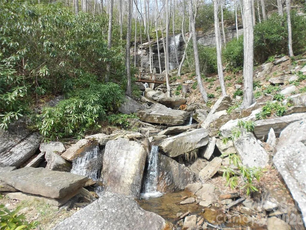 0000 Woodlake Loop Road Elk Park NC 28622