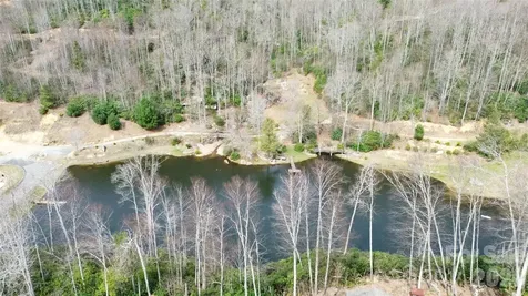 0000 Woodlake Loop Road Elk Park NC 28622