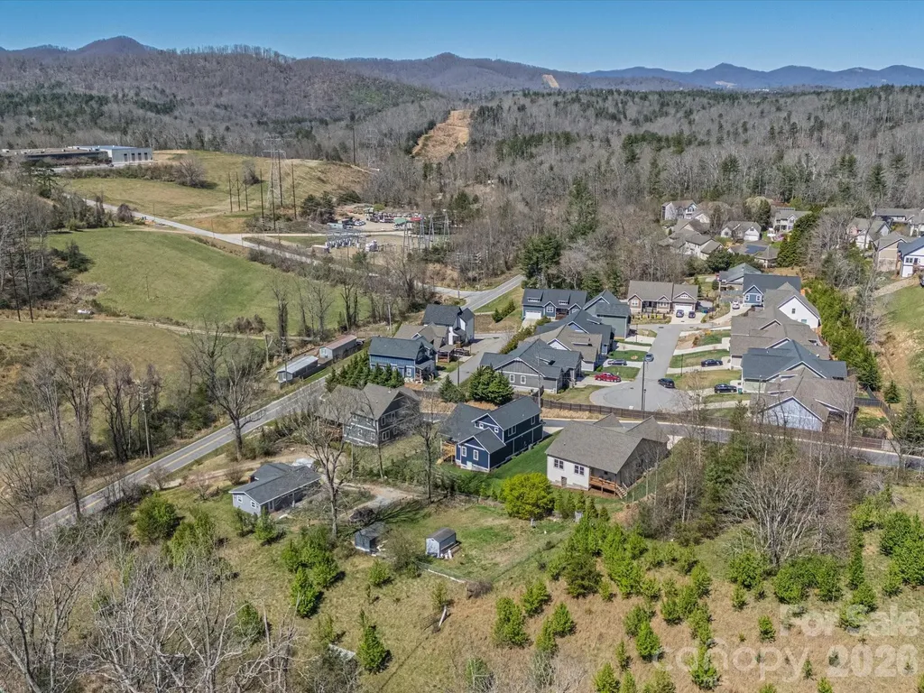 111 Ellis Lane Arden NC 28704