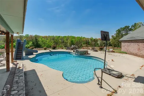 2248 Willie Usher Road Lancaster SC 29720