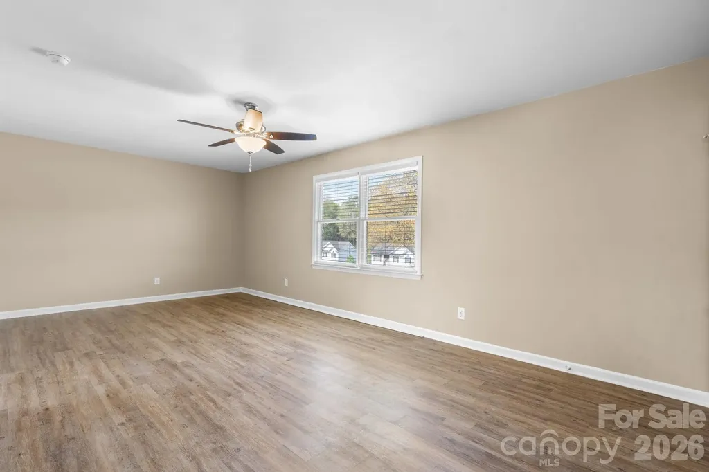 525 12th Street SW Hickory NC 28602