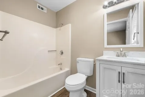 525 12th Street SW Hickory NC 28602