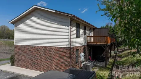 525 12th Street SW Hickory NC 28602