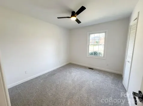 1423 Chelveston Drive Charlotte NC 28208