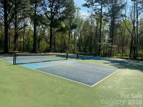 1423 Chelveston Drive Charlotte NC 28208