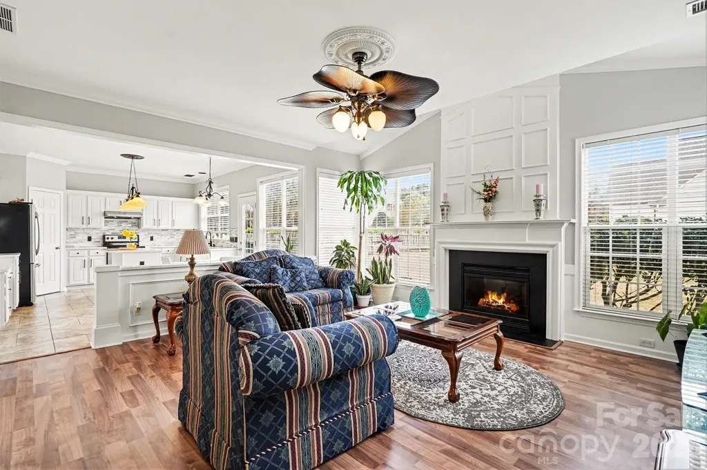8727 Fieldcroft Drive Charlotte NC 28277