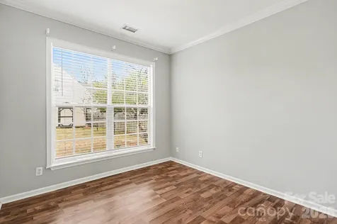 8727 Fieldcroft Drive Charlotte NC 28277