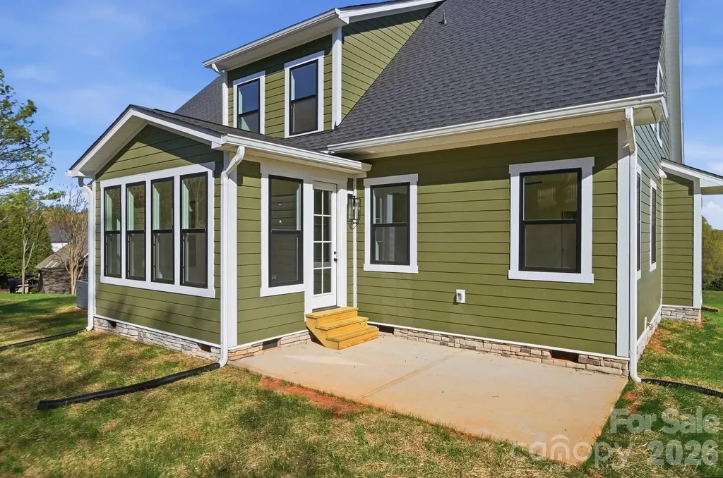 208 Cross Creek Drive Cherryville NC 28021