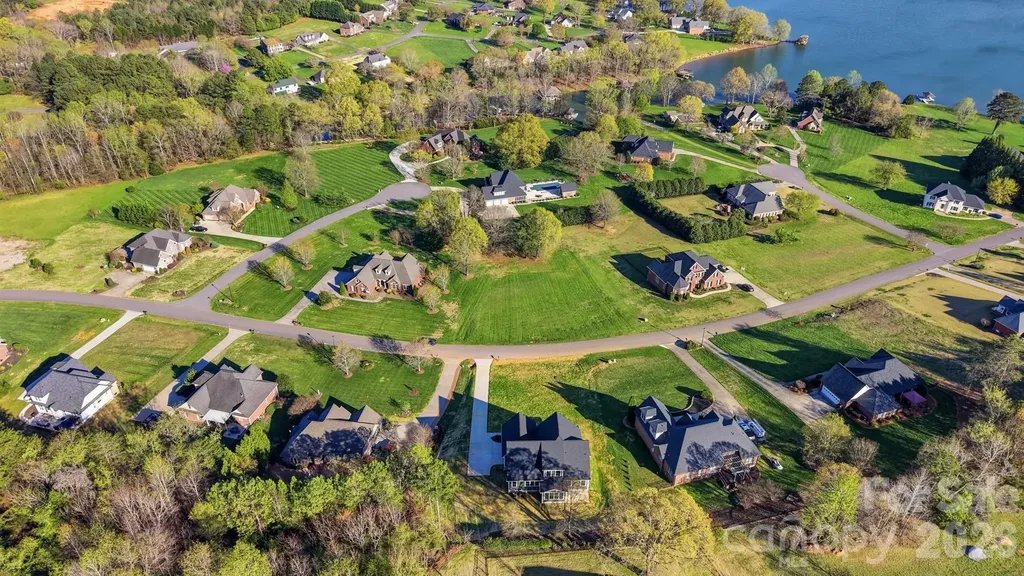 208 Cross Creek Drive Cherryville NC 28021