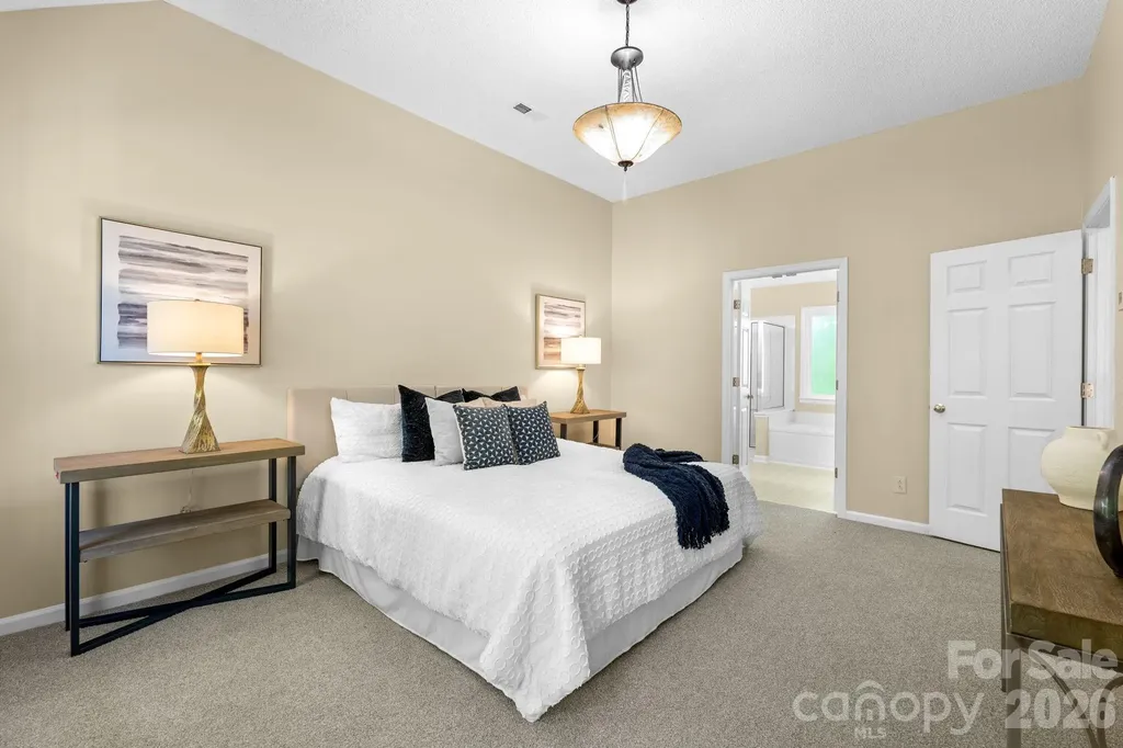 8501 Tonawanda Drive Charlotte NC 28277