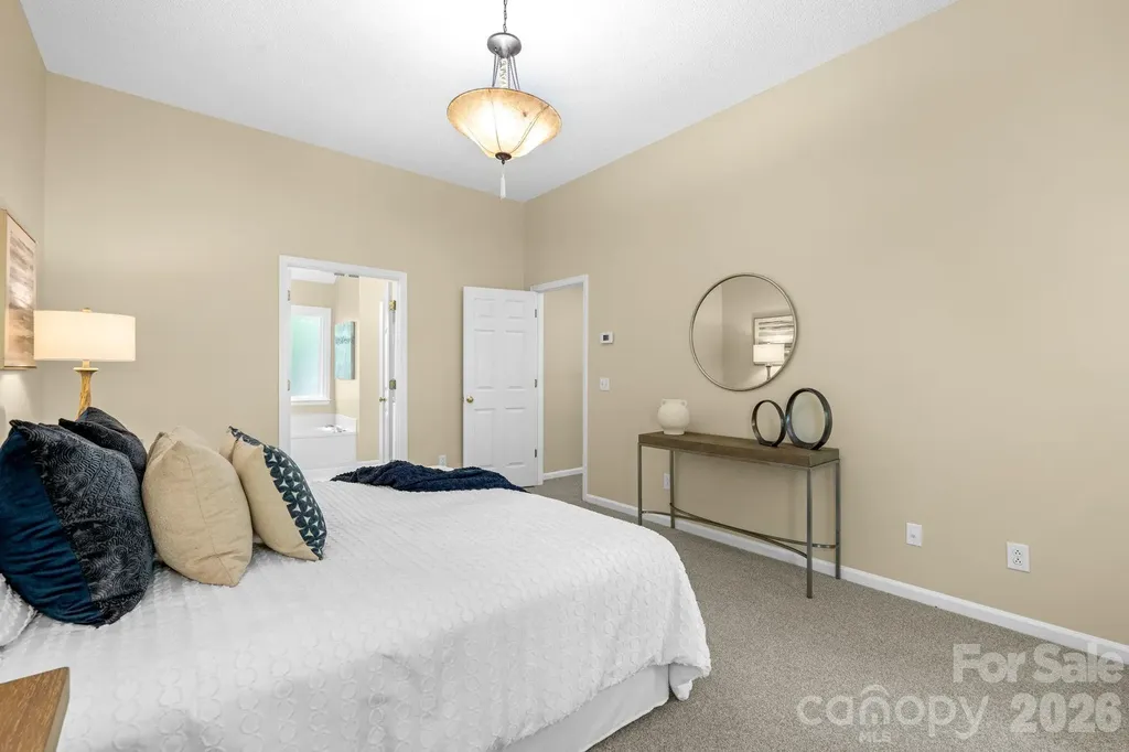 8501 Tonawanda Drive Charlotte NC 28277