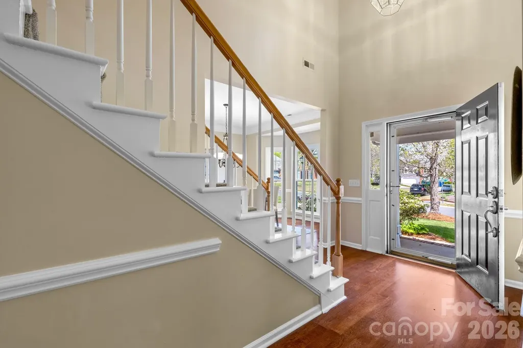 8501 Tonawanda Drive Charlotte NC 28277