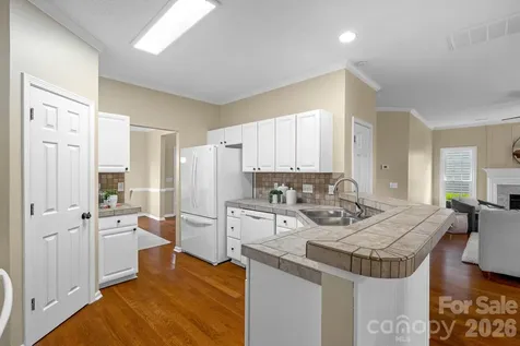 8501 Tonawanda Drive Charlotte NC 28277