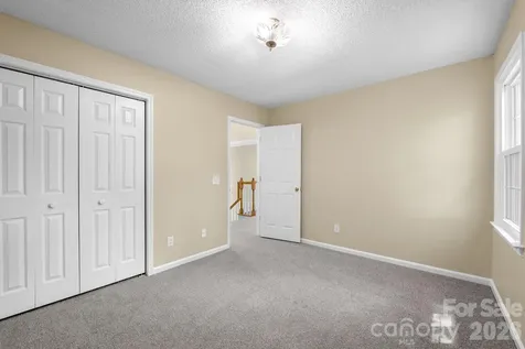 8501 Tonawanda Drive Charlotte NC 28277