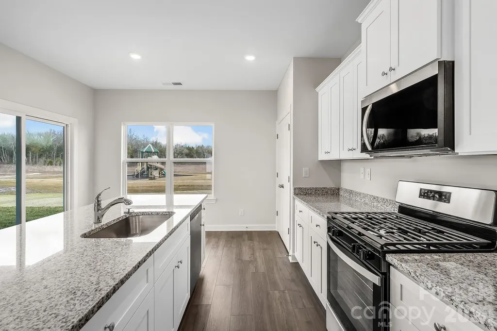 6516 Fairford Drive Charlotte NC 28215