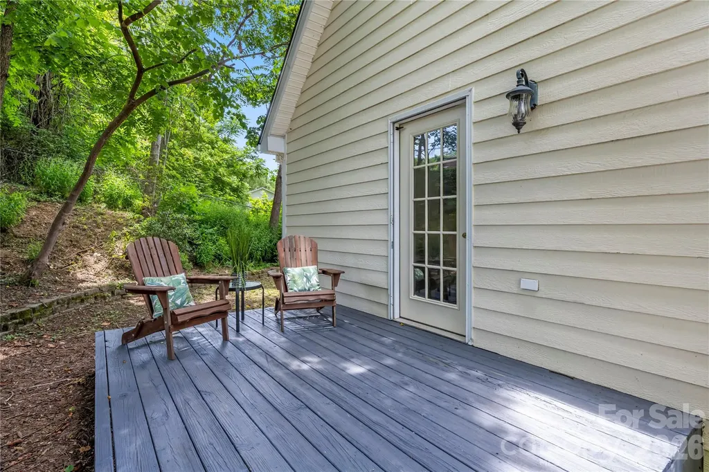 10 Orchard Place Weaverville NC 28787
