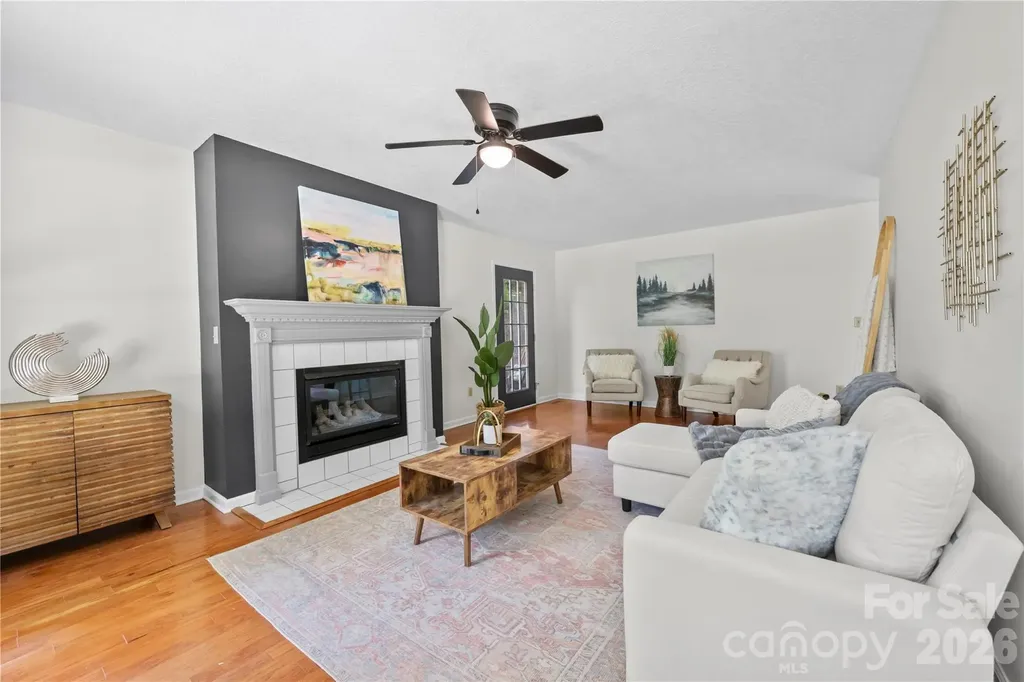 10 Orchard Place Weaverville NC 28787
