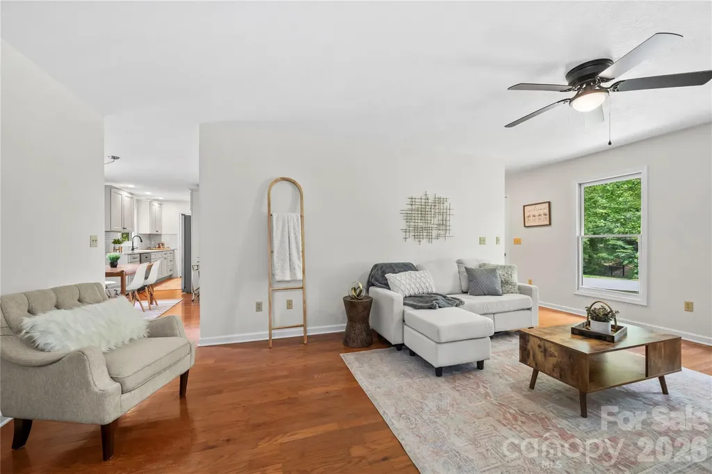10 Orchard Place Weaverville NC 28787